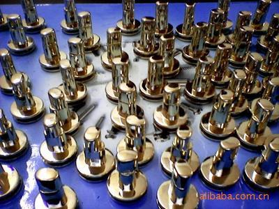 【專業(yè)真空電鍍金,仿金,淺金,槍,鈦,鉻,白鋼等】?jī)r(jià)格,廠家,圖片,表面處理,東莞市鉑品五金制品-